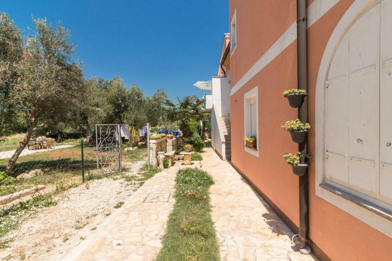 Villa Marizella Premantura Extérieur photo